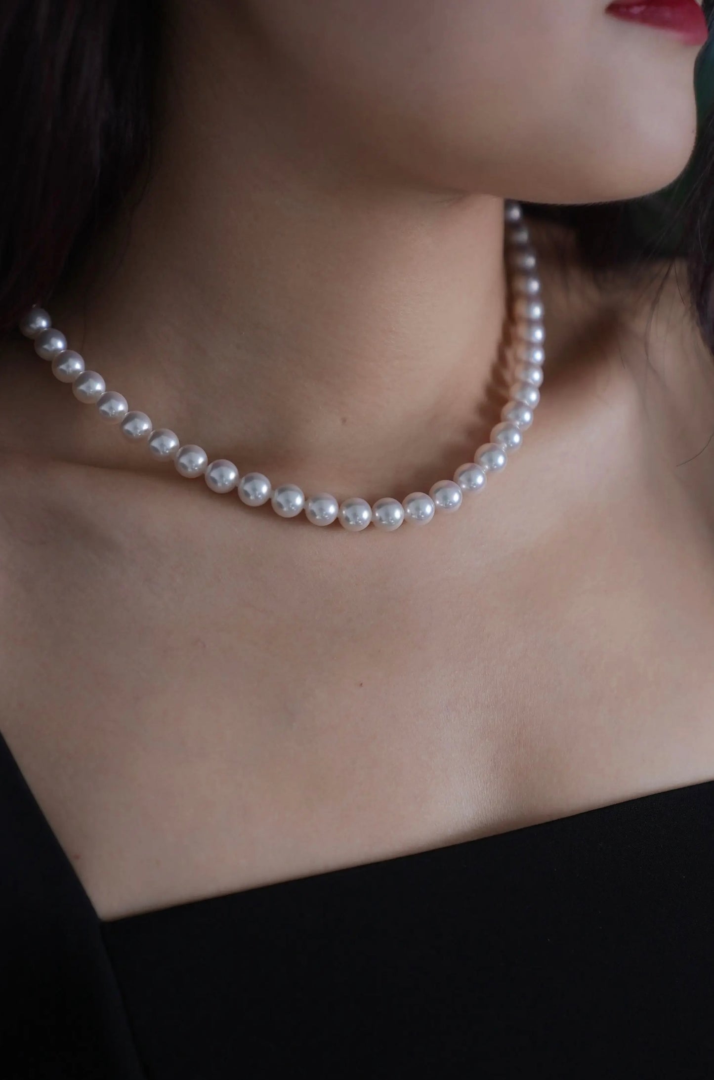 Audrey’s Timeless Pearl Necklace